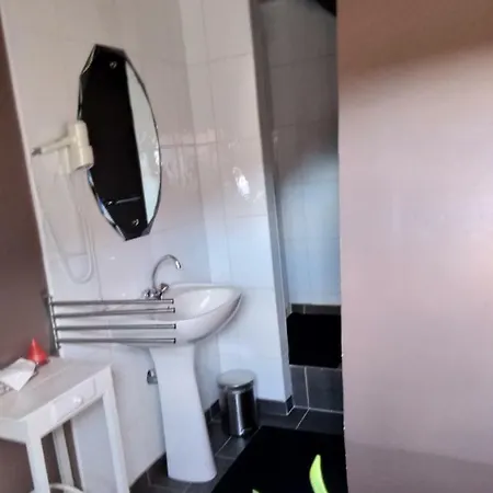 La Ferme De La Papote Bed & Breakfast Morbecque